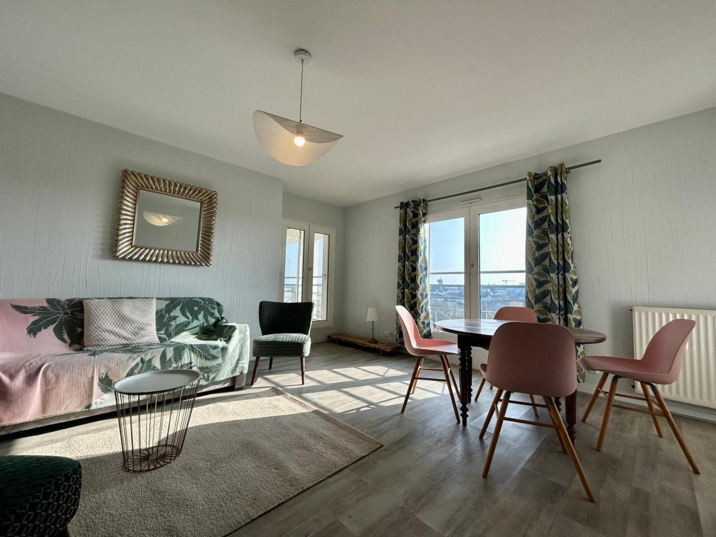 The Belvedere: City Centre With Magnificent Views Apartment Poitiers Bagian luar foto