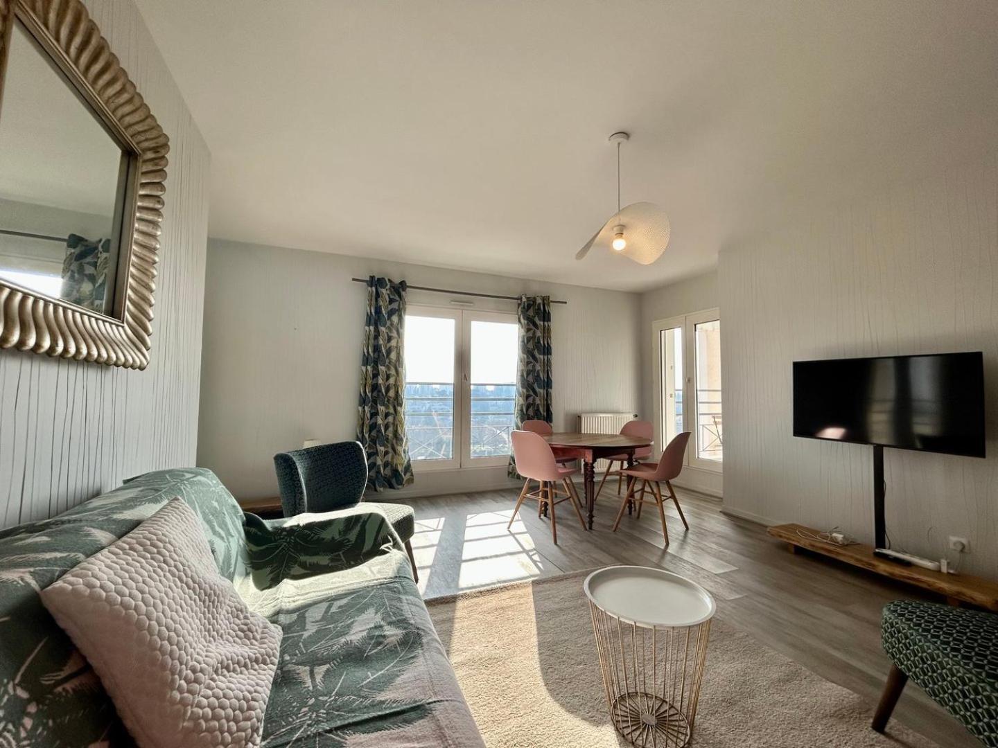 The Belvedere: City Centre With Magnificent Views Apartment Poitiers Bagian luar foto